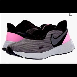 NIB Nike Pink Running Shoes 8.5
